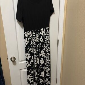 Black and White Floral Maxi Dress